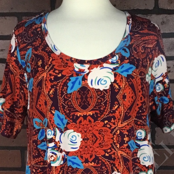 LuLaRoe Tops - New With Tags 🌹 LuLaRoe Perfect T XL